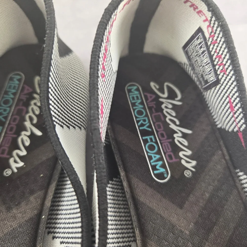 Skechers Cleo Stretch Fit Flats Black White Geometric Pointed Toe Womens 9 44731
